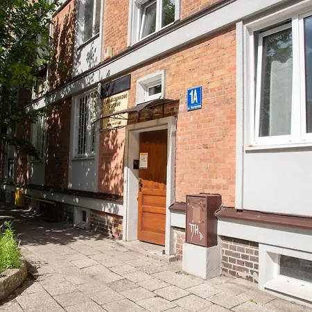Maya's Flats & 60 - Milosci Apartment *