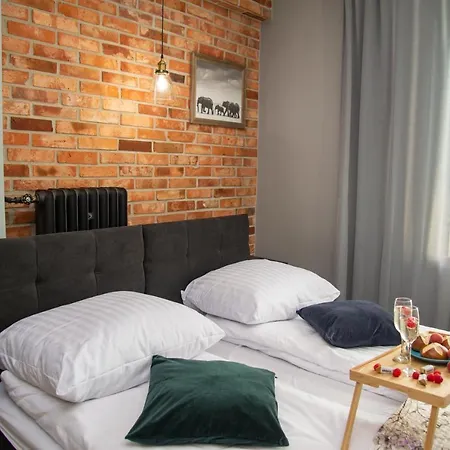 Maya's Flats & 60 - Milosci Appartement *