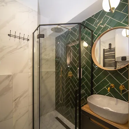 Apartament Maya's Flats & 60 - Bridge *