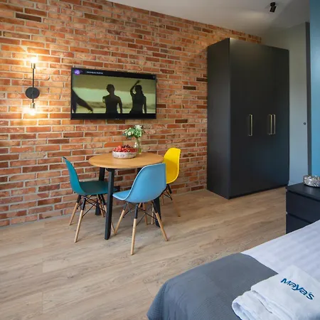 Maya's Flats & 60 - Bridge Apartman Gdańsk