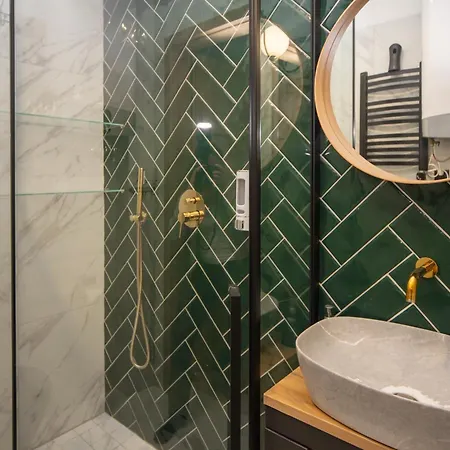 Maya's Flats & 60 - Bridge Apartman *