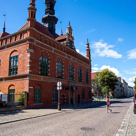 Maya's Flats & 60 - Bridge Apartament