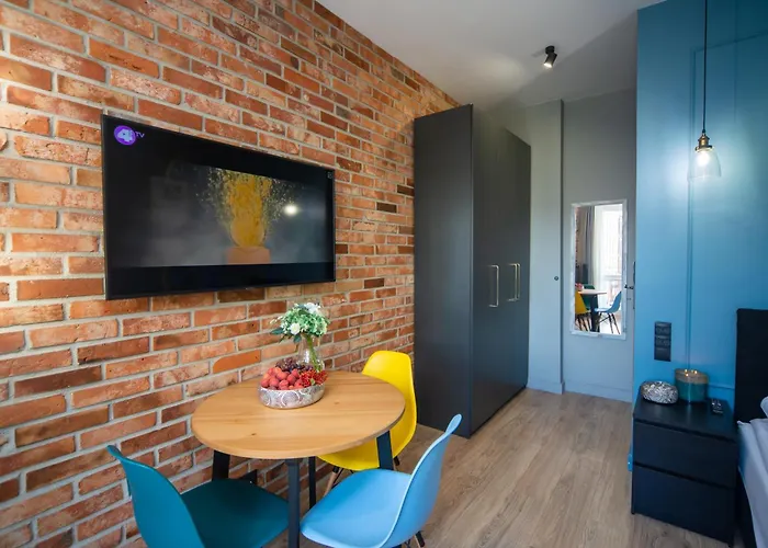 Maya's Flats & 60 - Bridge Apartment Gdansk