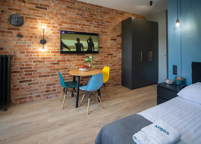 Maya's Flats & 60 - Bridge Apartment Gdansk