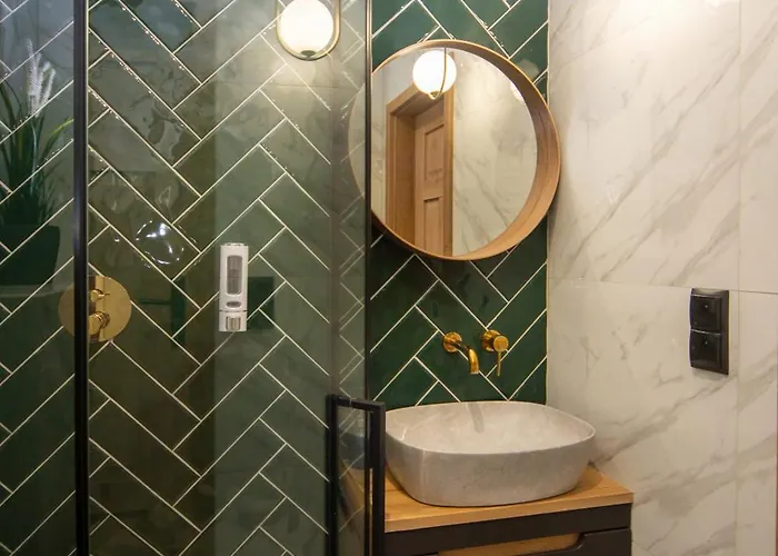 Apartment Maya's Flats & 60 - Bridge