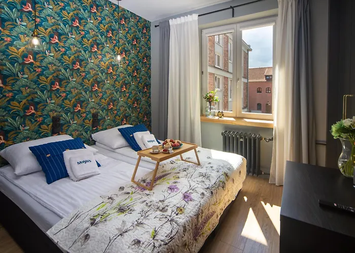 Maya's Flats & 60 - Bridge *